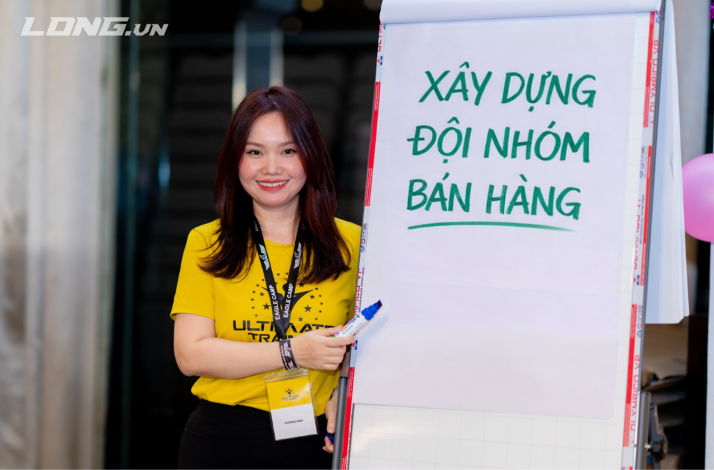 Annie Huỳnh tư vấn doanh nghiệp xây dựng đội nhóm bán hàng