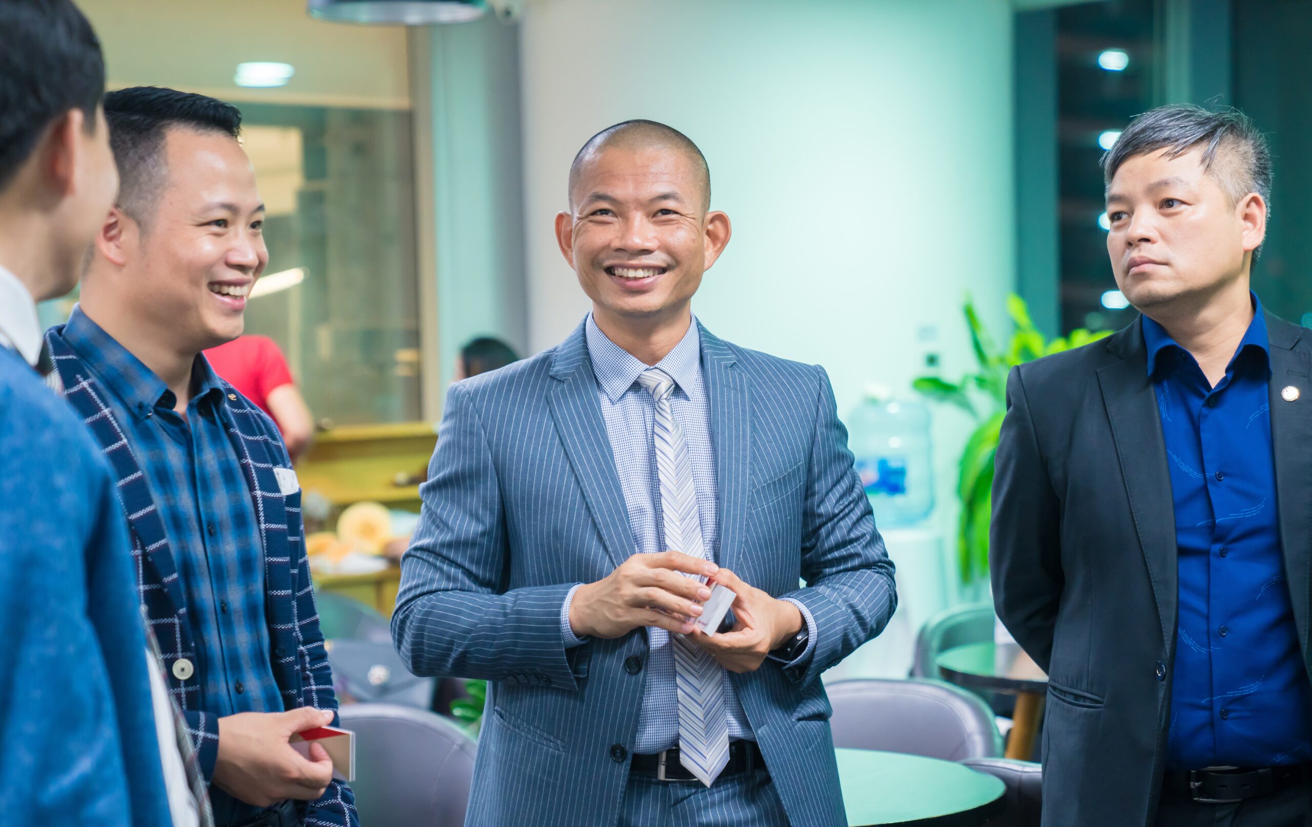 Phạm Thành Long là ai